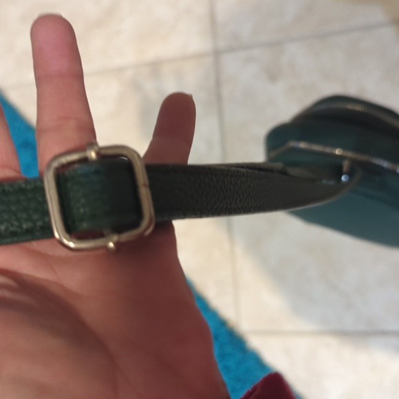 Green vegan leather Madden Girl crossbody purse - Picture 8 of 13